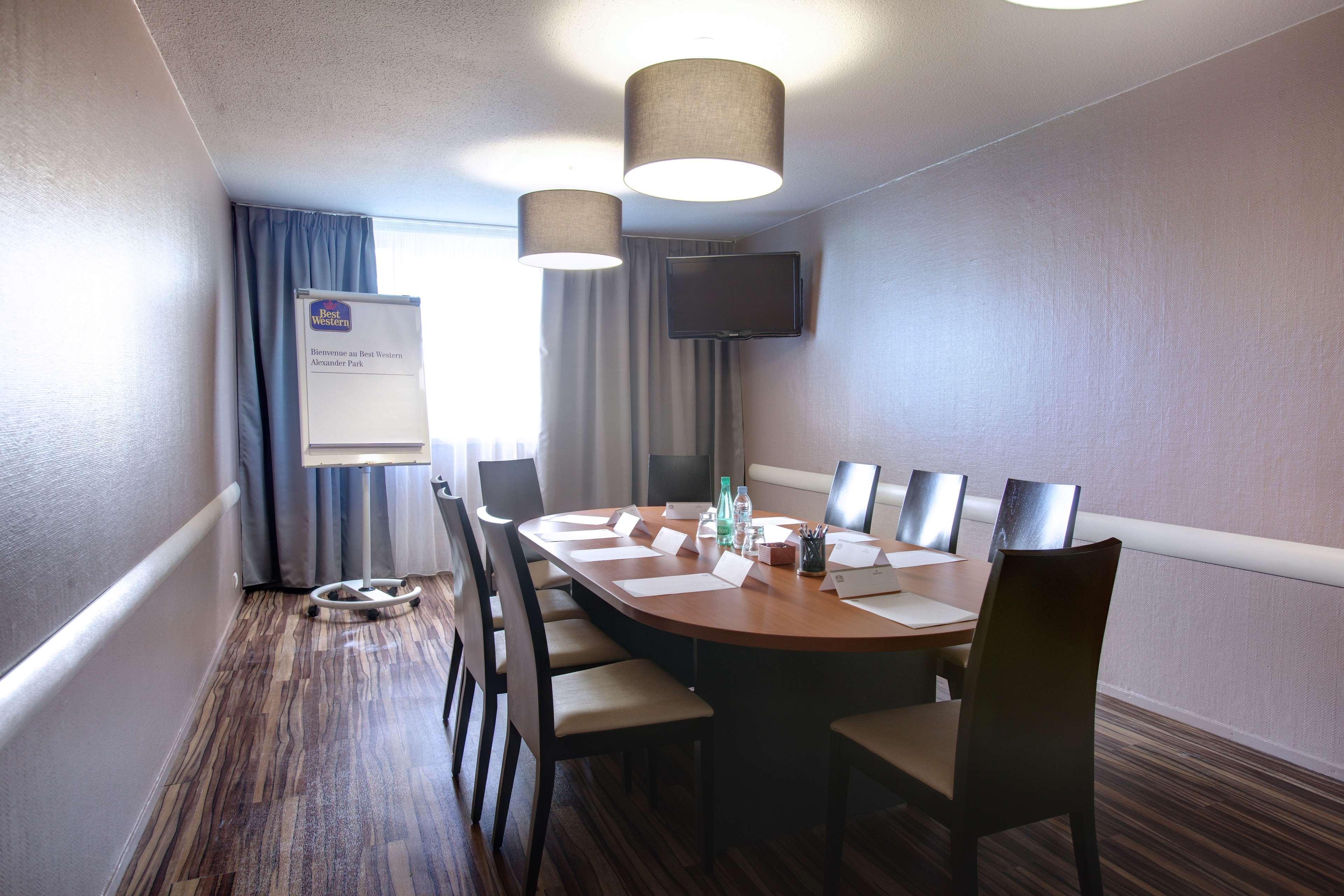 Hotel Western Alexander Park 4*